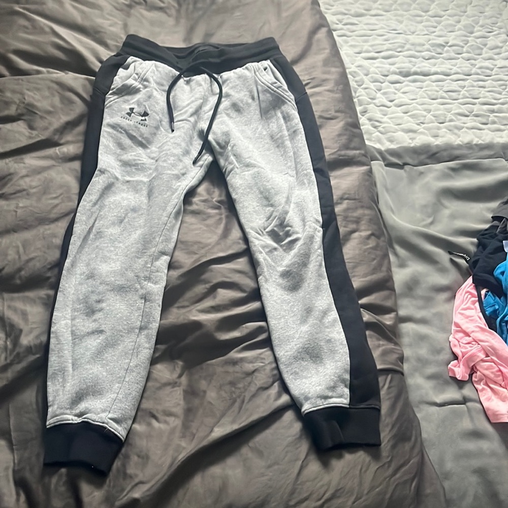 Under armour joggers women size S